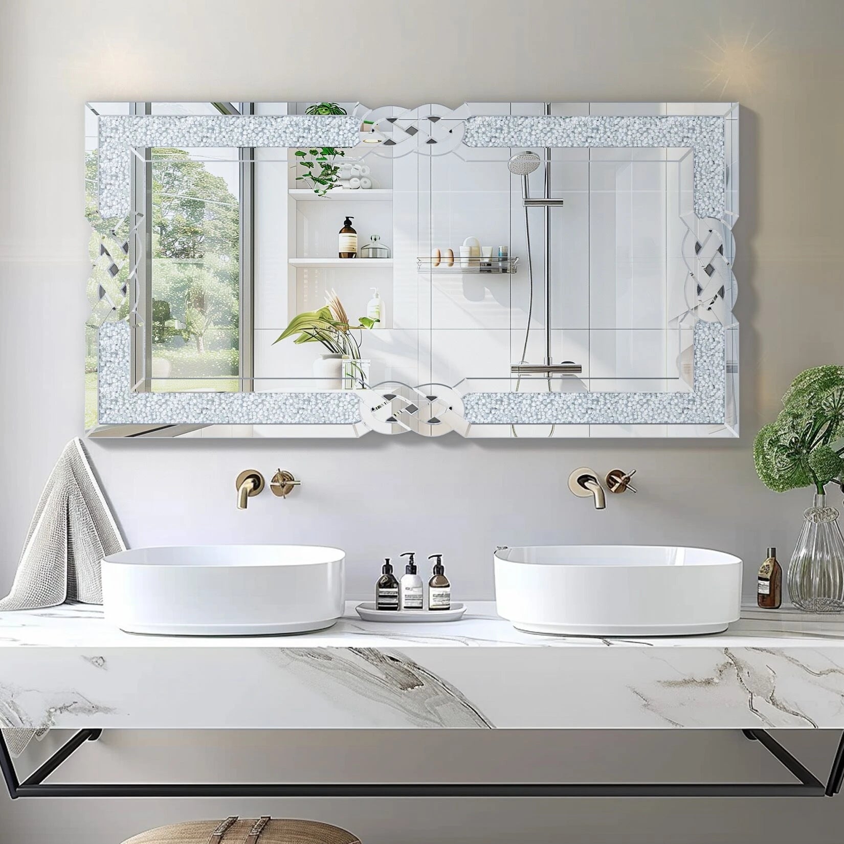 Wisfor Crushed Diamond Rectangular Wall Mirror With Crystal Frame