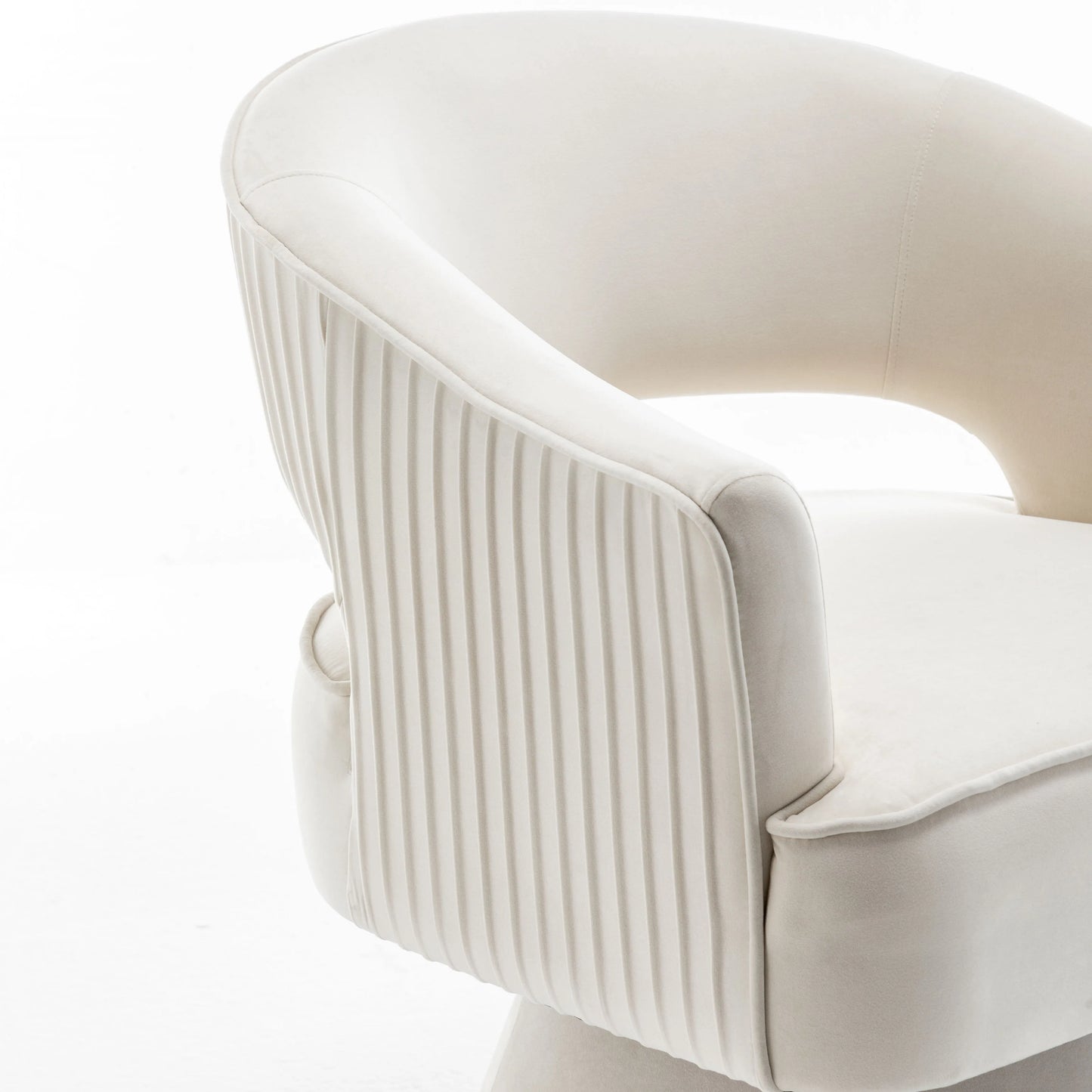 Seyner Modern Velvet Swivel Arm Chair For Living Room