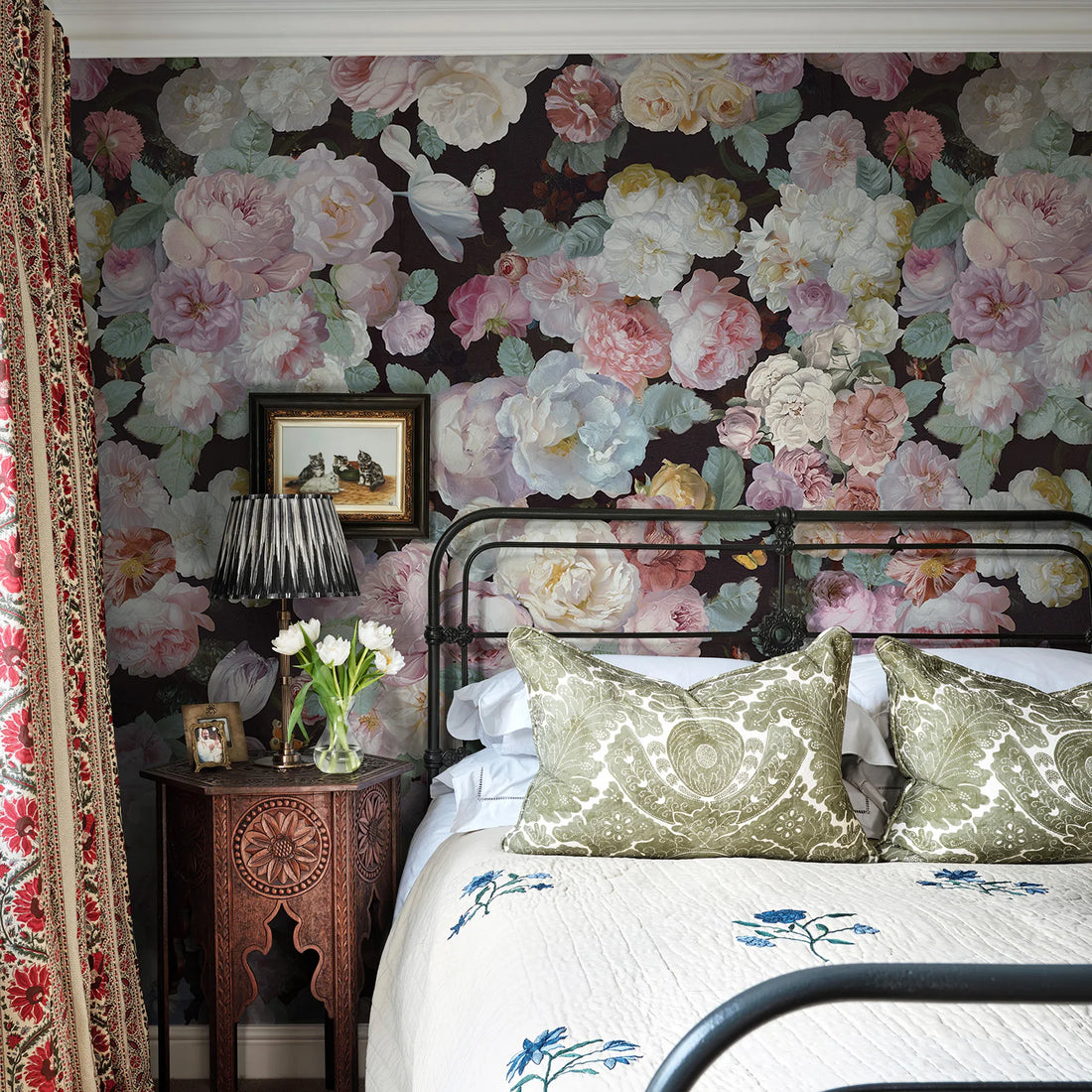 Retro Watercolor Floral Vinyl Peel And Stick Home Wallpaper